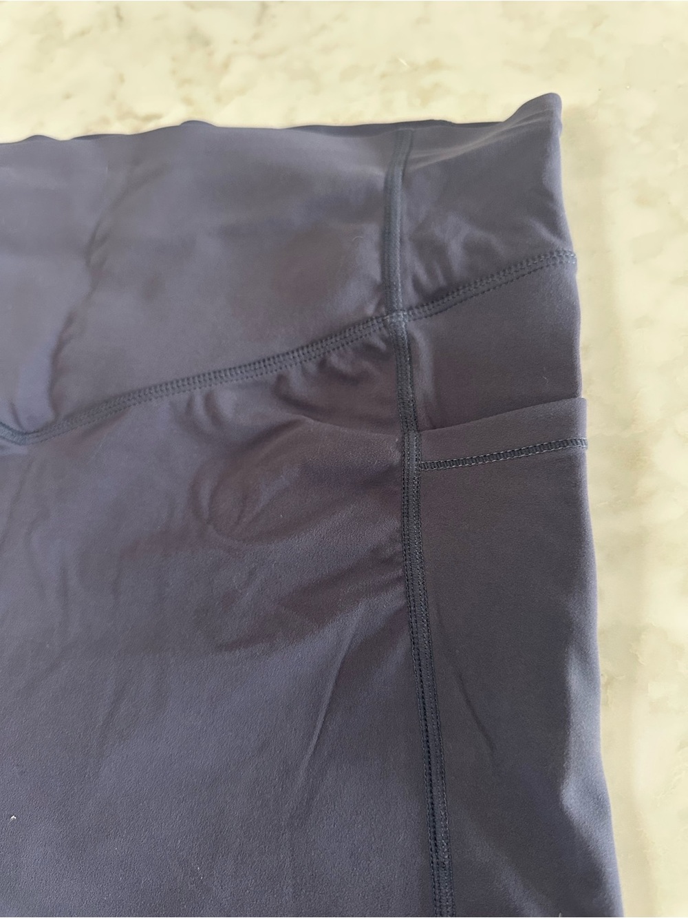 Halara UltraSculpt™ High Waisted Scrunch Butt Lifting Shorts. Size M/L - Picture 7 of 8